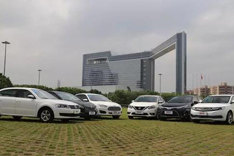 租車需要重點(diǎn)考慮哪些方面的問題?